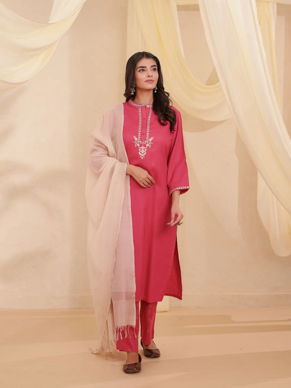 Fuchsia Chikankari Mandarin Collar Kurti Set